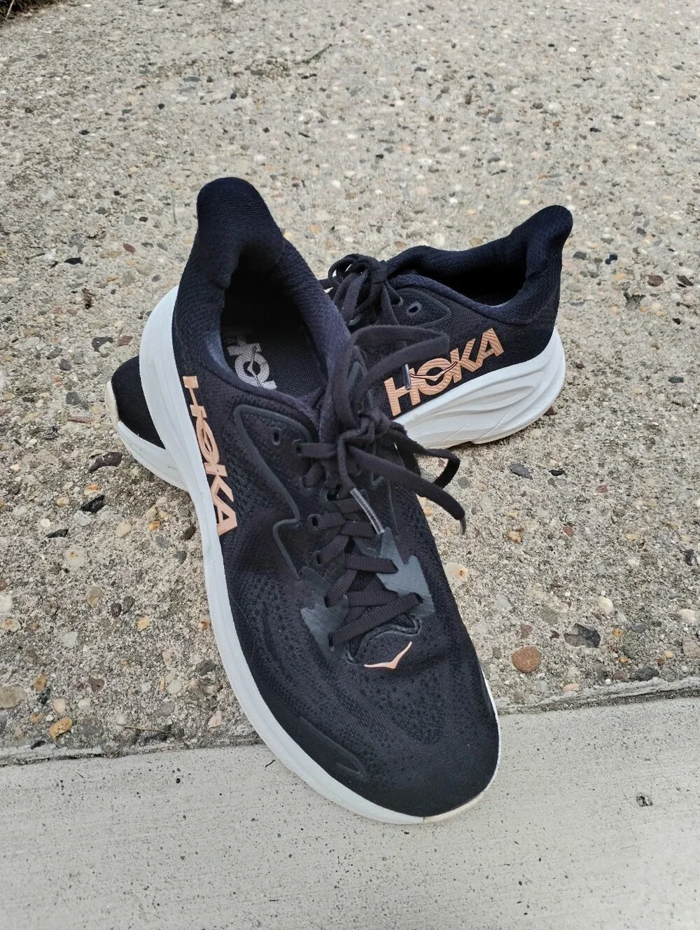 HOKA Clifton 10 Women’s 7.5b Black Rose Gold Running Shoes Athletic Sneaker